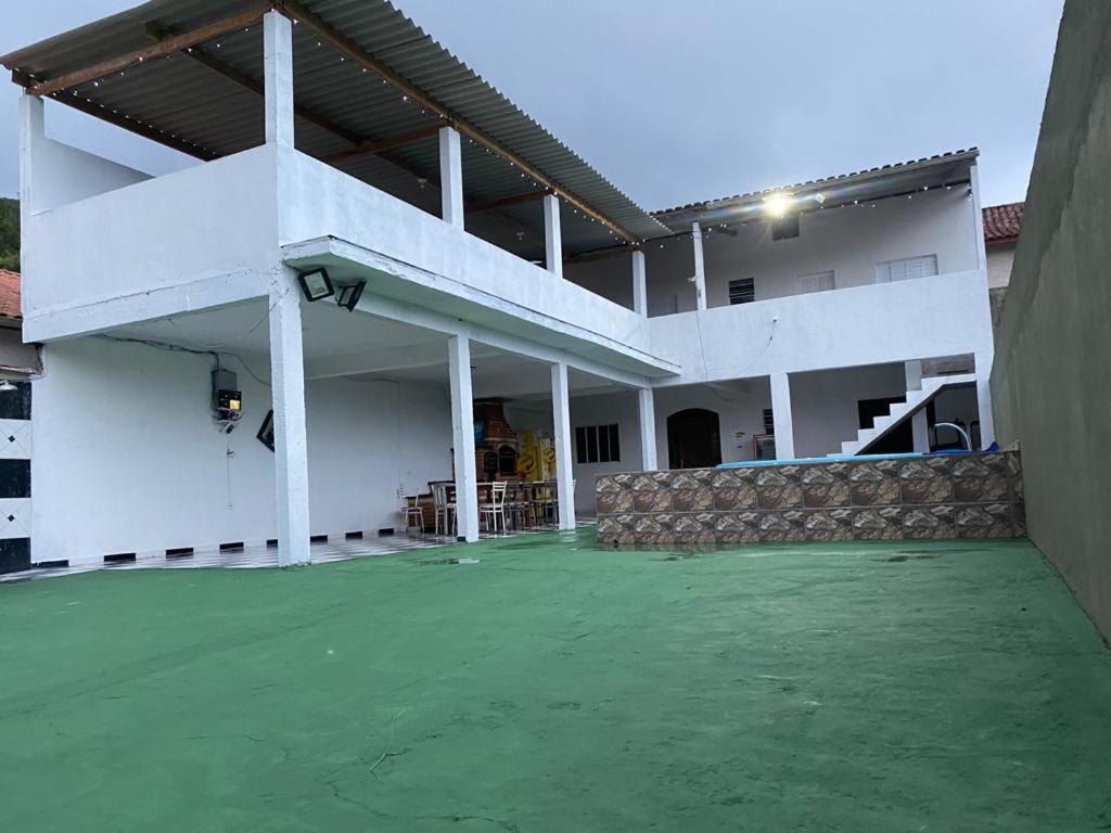 Ótima casa com piscina em Praia Grande Vila São Paulo Quarto foto